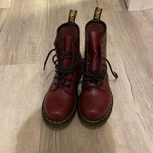 doc martens vegan lace up boots size 7